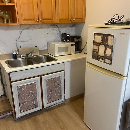 Suite In West Vancouver Εξωτερικό φωτογραφία